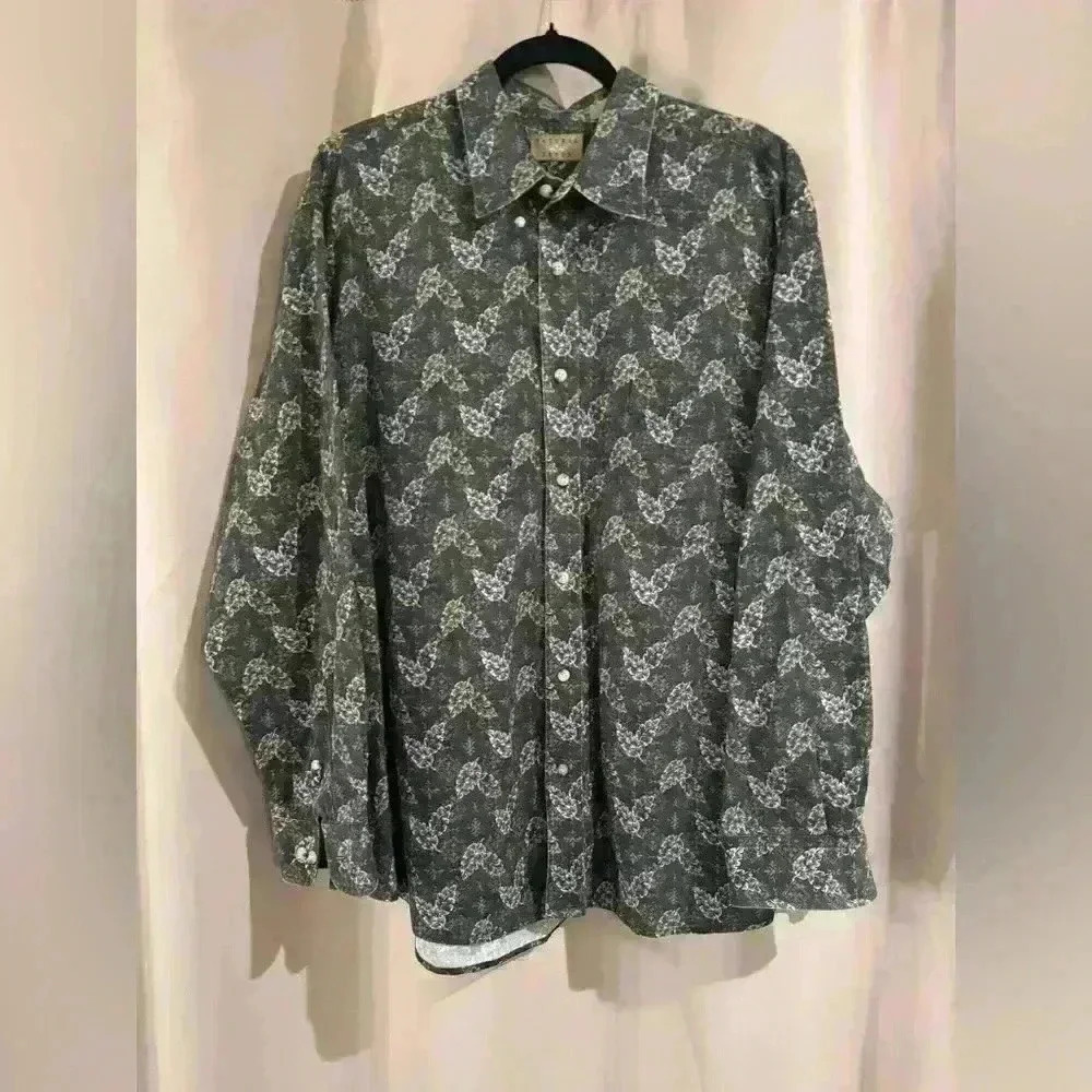 Men’s Natural Issue Button Down